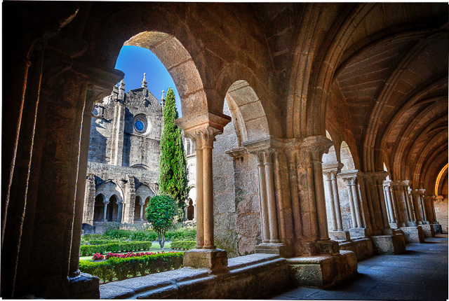 concello-de-tui-catedral-de-tui-14